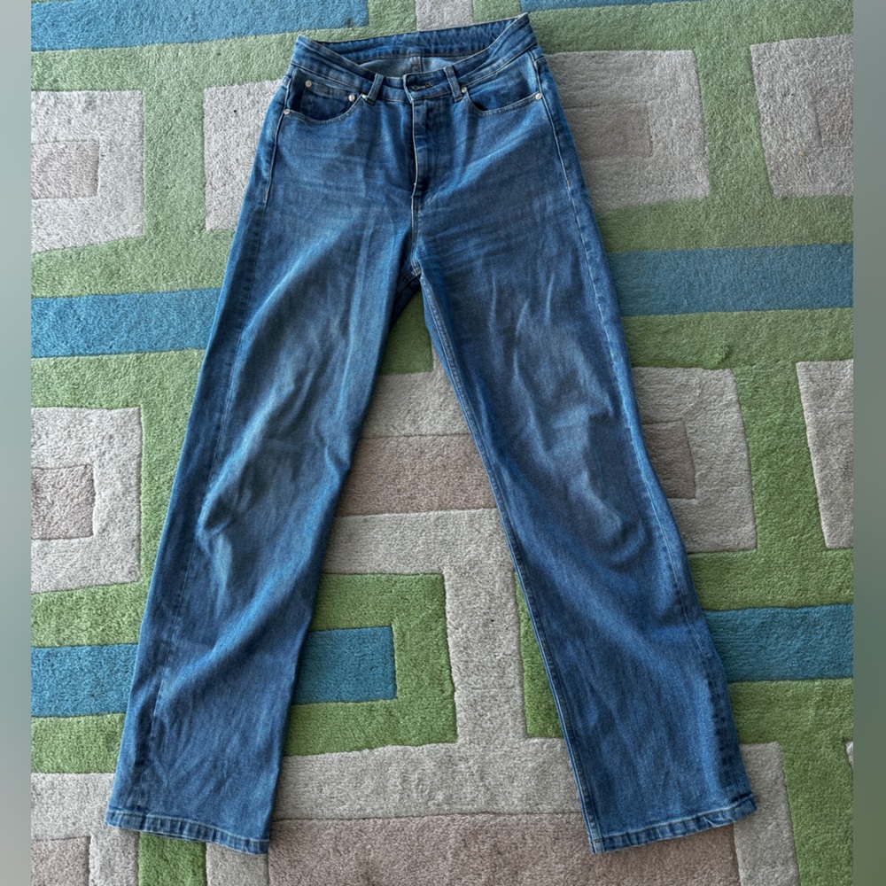 Djerf Avenue Mid Rise Straight Leg Jean - Regular Size 28